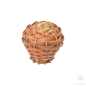 110B1 Ручка кнопка, бамбуковое плетение на латунно-проволочном каркасе