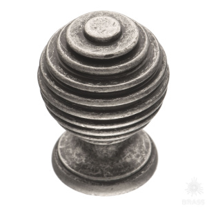 15.030.16 Ручка кнопка, старое серебро